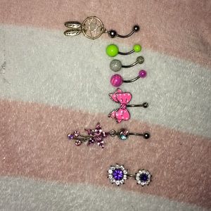 7 bellybutton rings